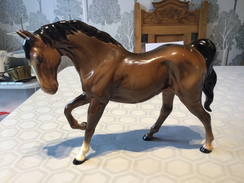 Beswick horse figurine - beswick, model