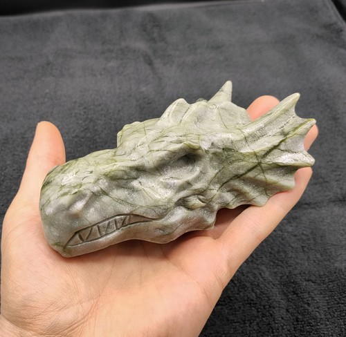 Large serpentine jade - serpentine,
