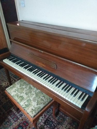Upright piano barnes - upright, w.h.barnes
