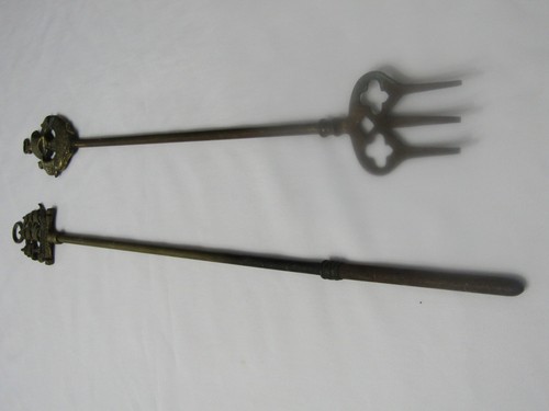 Brass fire iron and - , toasting
