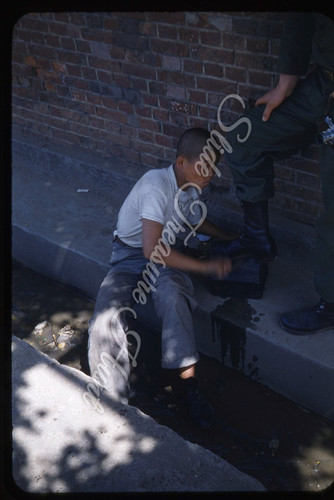 Korea street scene shoe shine - shoe,