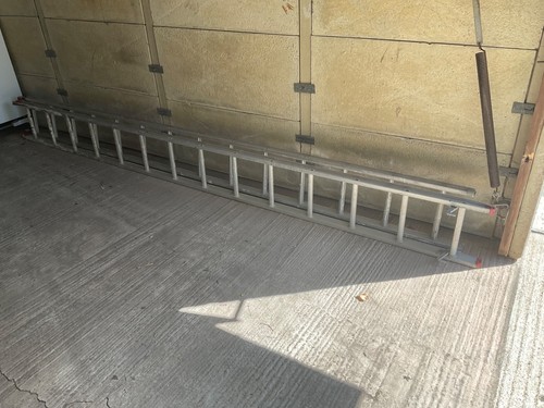 Double extendable ladder - extendable,