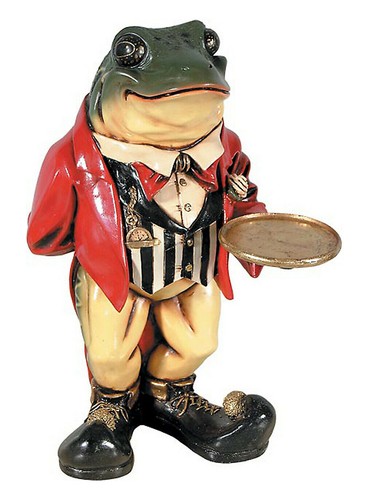 Frog butler statue alice - butler,
