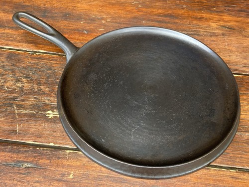 Wagner ware cast iron 8 - ware, #8