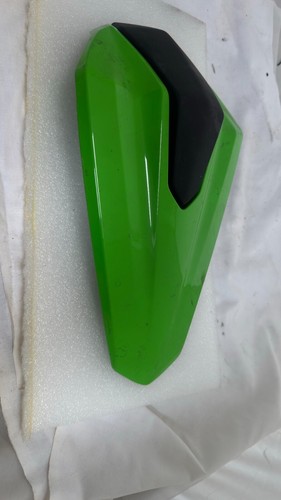 Kawasaki zxr250 rear seat - kawasaki,