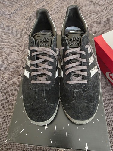 Adidas gazelle darksaber - adidas,