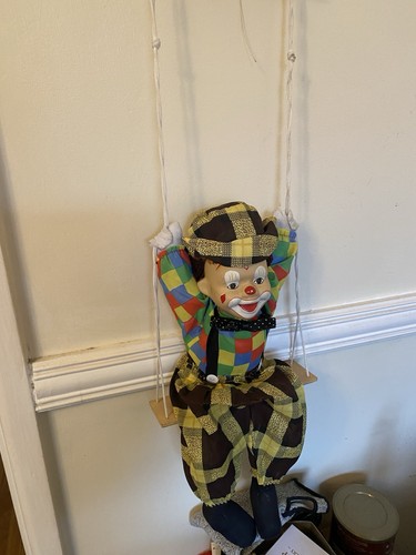 Beautiful vintage clown seated - vintage,
