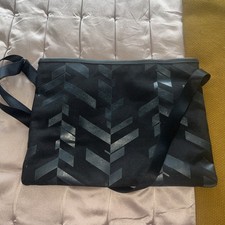 Rapha Musette Tote Feed Bag Bicycle Racing Messenger Cross Shoulder Bag NEW