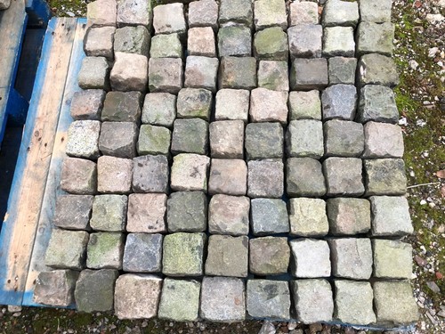 Granite cobbles reclaimed - granite,