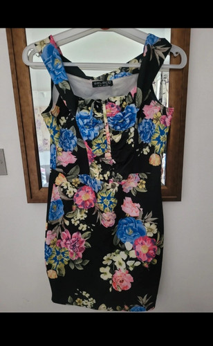 Select black floral square - select,