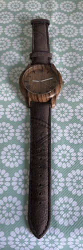 Vintage wooden wristwatch with - wooden,