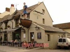 PHOTO  CROWN & ANCHOR SHOREHAM-BY-SEA COMPLETE WITH FIGUREHEAD THE CROWN & ANCHO