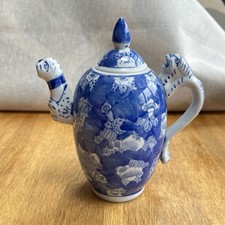 Pretty & Well Proportioned