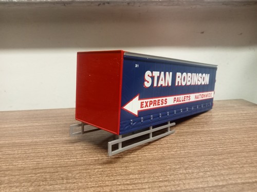 Corgi modern truck heavy - modern,