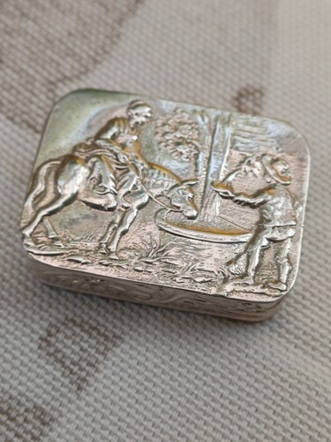 Antique silver snuff box 830 - silver,