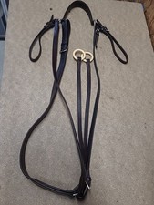 Stubben Leather Breastplate/ Martingale,Full Size, Brown. (Ref:487Y)