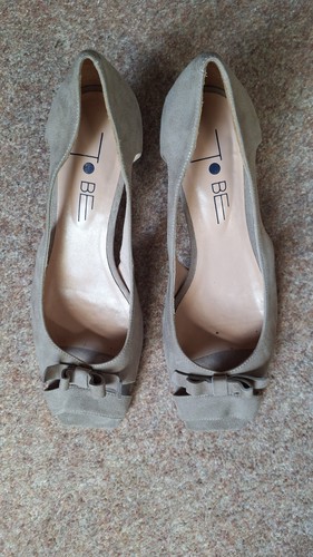 Light beige suede block heel - light,