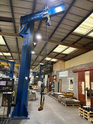 Floor mounted jib crane - crane, main