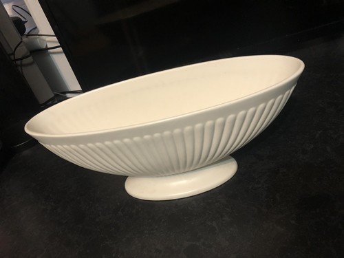 Wedgewood large beige bowl - beige,
