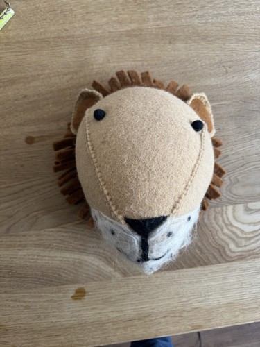 Friendly felt lion head wall - lion,