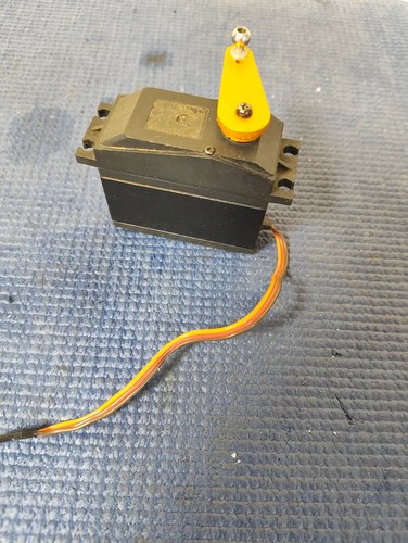 Savox 0236 jumbo servo - , 5ive