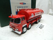 Corgi 1:50 Guy Invincible 8