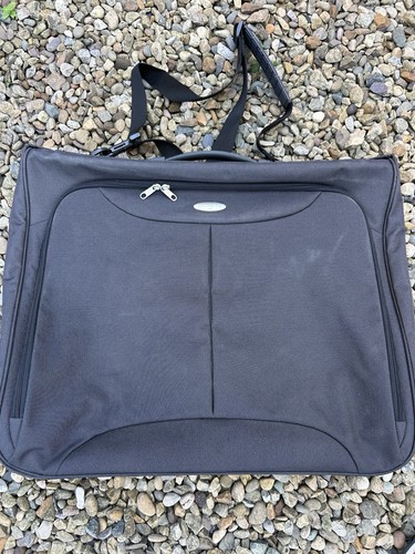 Samsonite black fold suit - bi-fold,