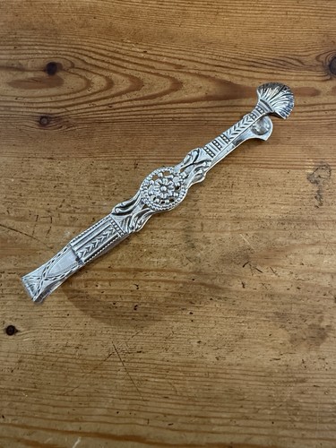 Georgian cast sugar - sugar, tongs