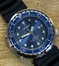 TUNA QUARTZ WATCH DIVER STYLE. Blue with rubber strap. dive. divers. Foxbox.