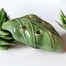 Vintage  Wade Holly Leaf