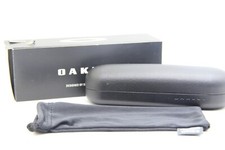 NEW OAKLEY BLACK AUTHENTIC