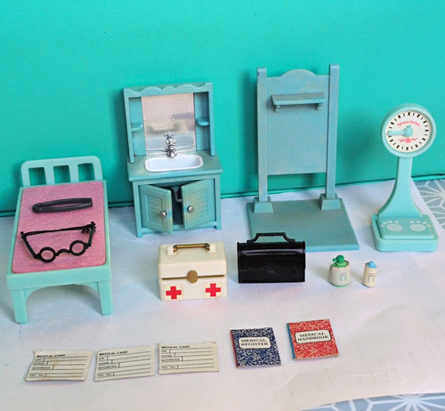 Vintage sylvanian families - sylvanian,