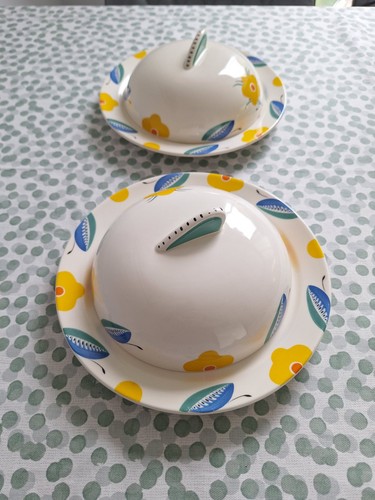 Two wedgewood susie cooper - wedgewood,