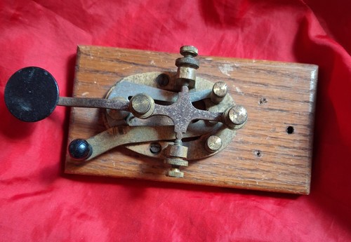 Ameco telegraph key - telegraph,