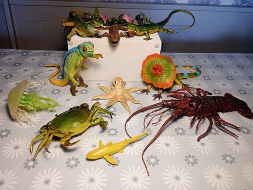 Aaa vintage reptiles - aaa, and