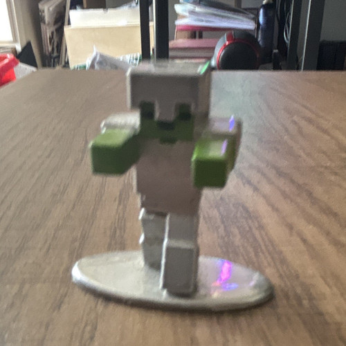 Minecraft zombie plastic mini - minecraft,