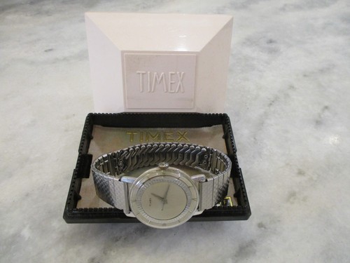 Vintage timex darwin - vintage,