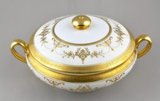 MINTON FINE BONE CHINA RAISED