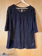 Mesh Style Top Black Patterned
