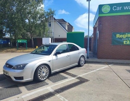 Ford mondeo st220 2004
