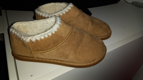 Girls light tan faux - light, fur