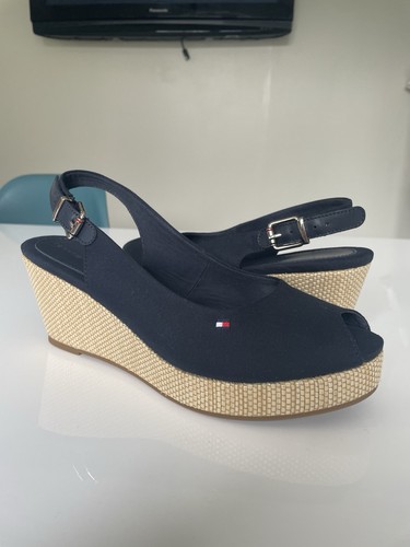 Brand new tommy - brand, hilfiger
