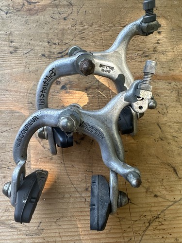 Brakes courier and - brakes,