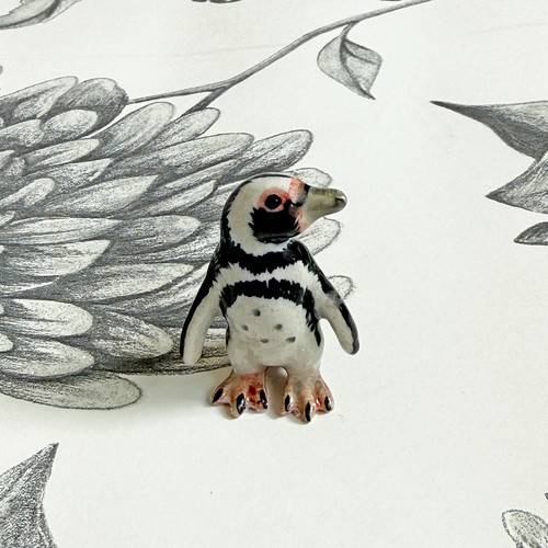 Magellanic penguin minifig - penguin,