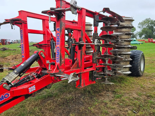 Sumo trio metre trailed - sumo,