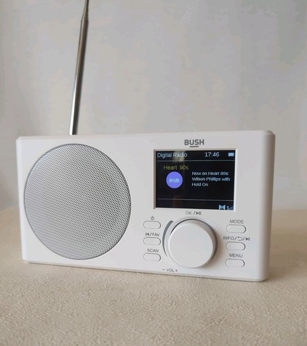 Bush hampton dab portable - bush,