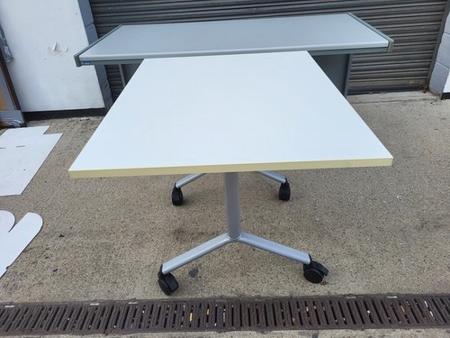 Flip top folding - folding, table
