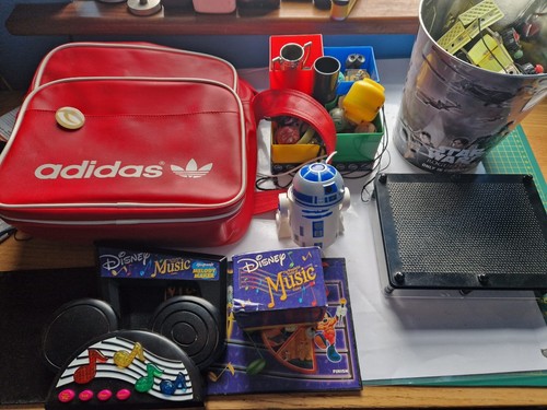Various kids entertain - entertain, pack
