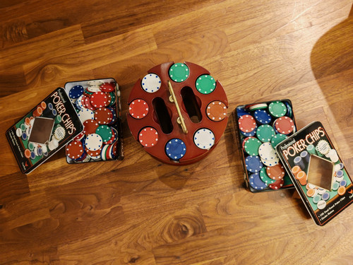 Job lot poker - lot,