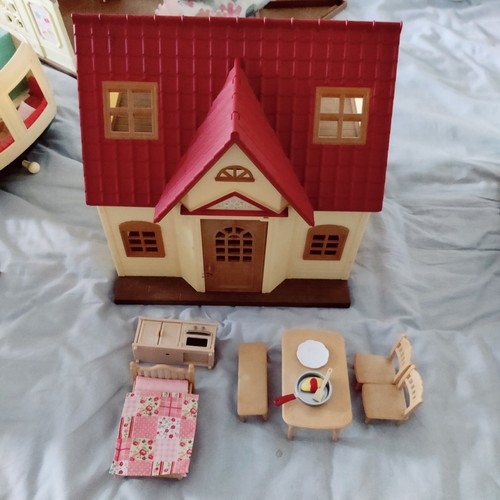 Sylvanian families red - sylvanian, roof